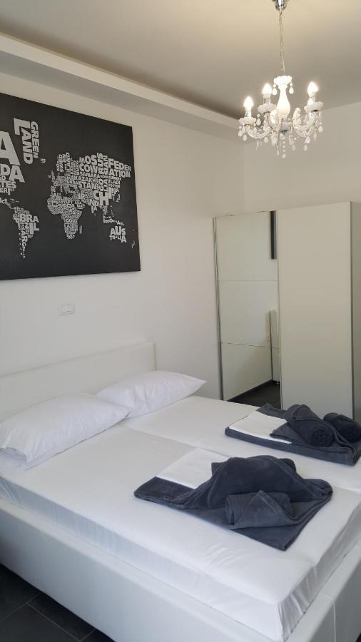 Grey House Apartment Makarska Luaran gambar