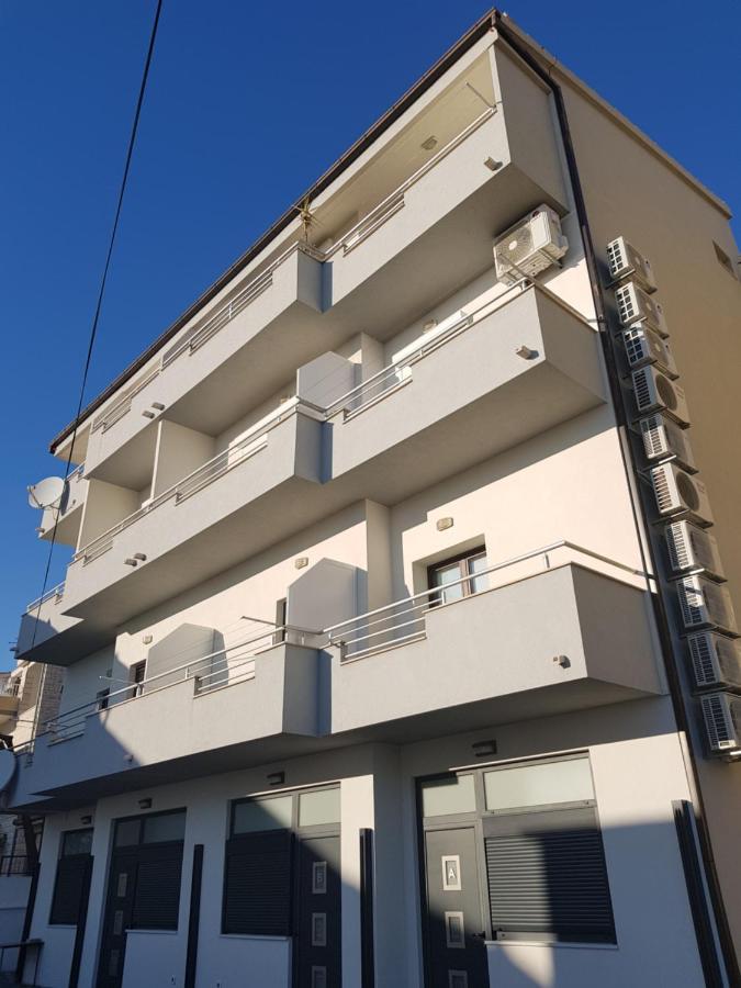 Grey House Apartment Makarska Luaran gambar