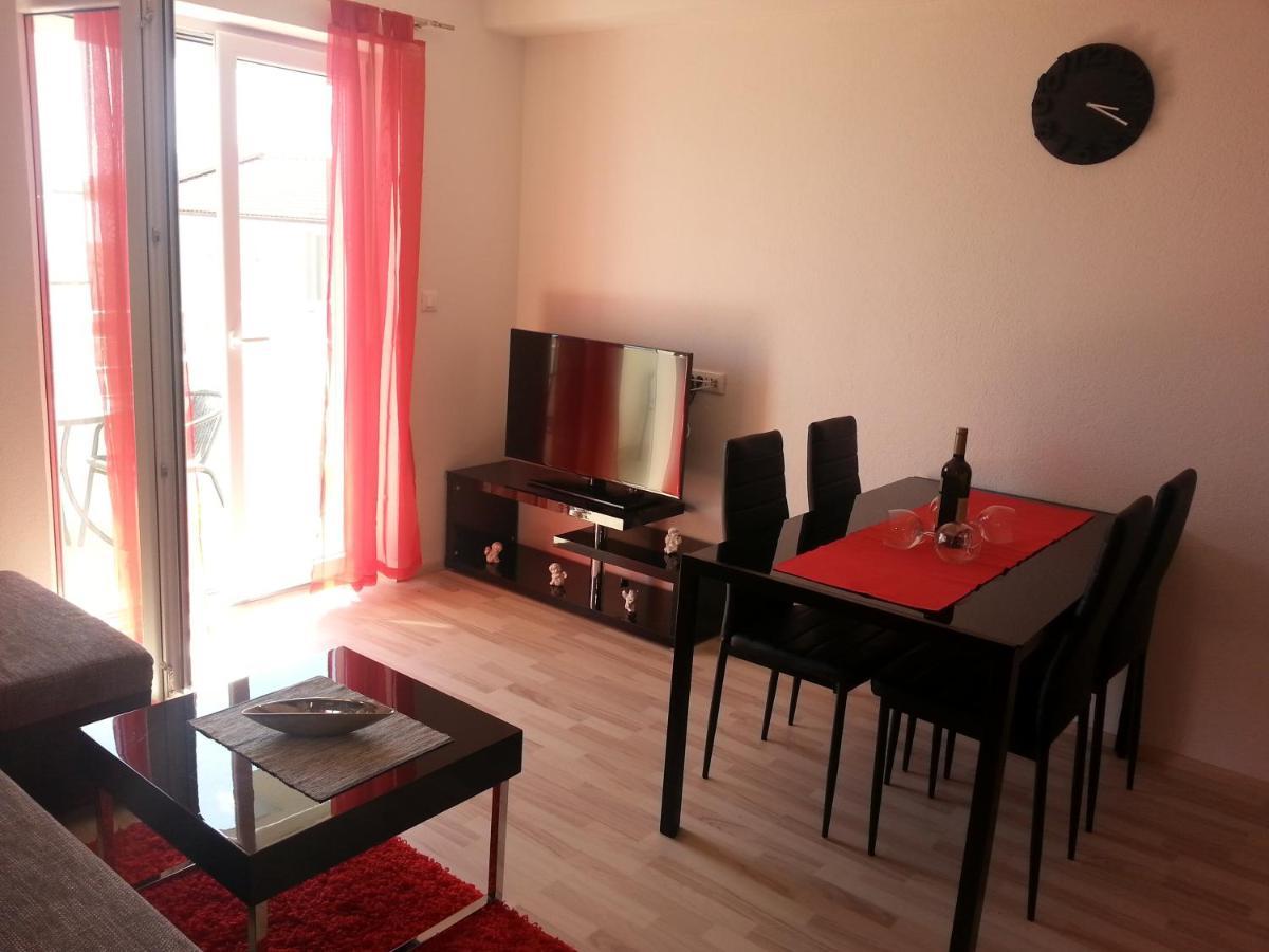 Grey House Apartment Makarska Luaran gambar