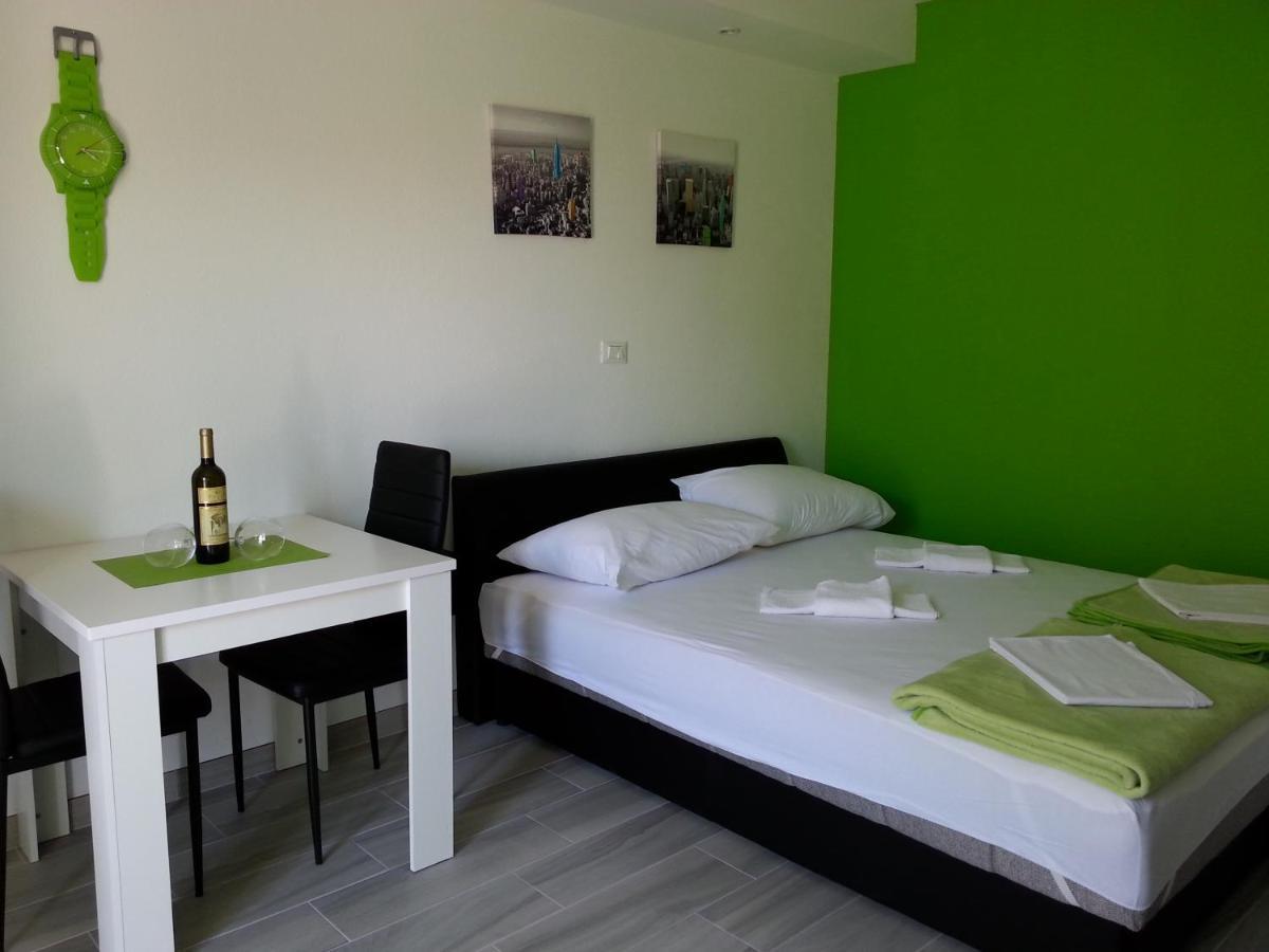 Grey House Apartment Makarska Luaran gambar