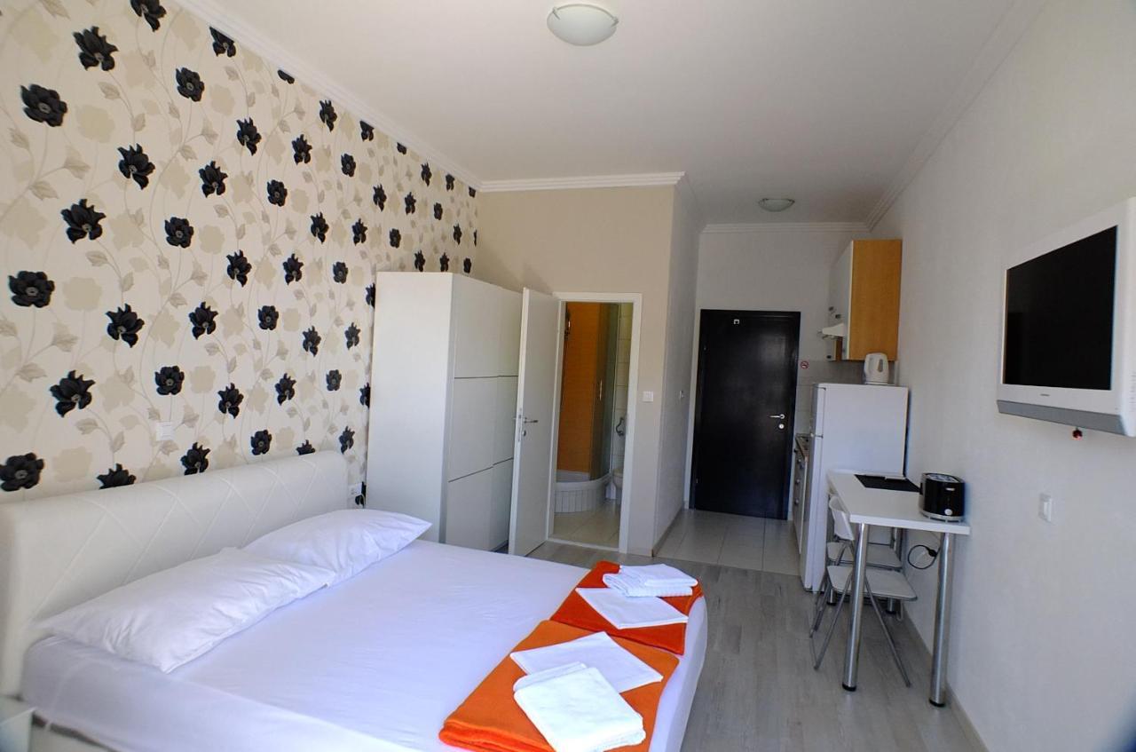 Grey House Apartment Makarska Luaran gambar