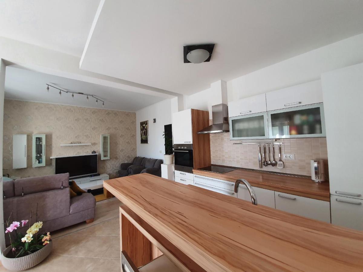 Grey House Apartment Makarska Luaran gambar