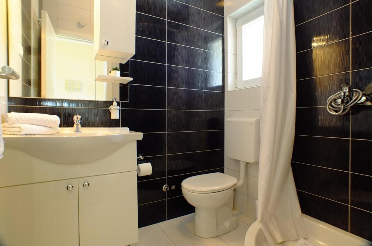 Grey House Apartment Makarska Luaran gambar