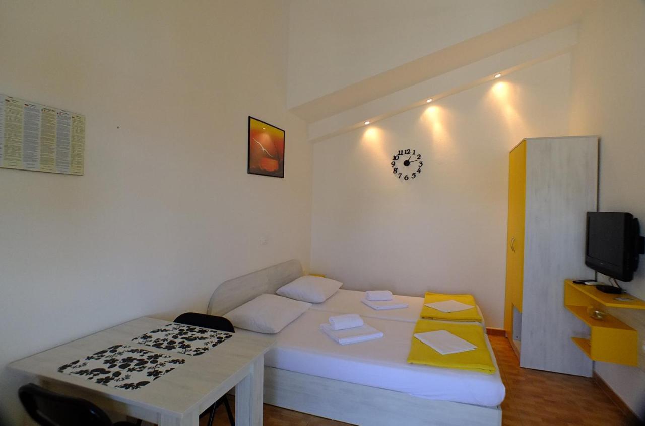 Grey House Apartment Makarska Luaran gambar