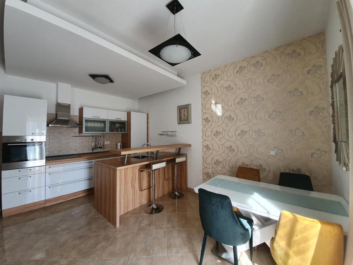 Grey House Apartment Makarska Luaran gambar
