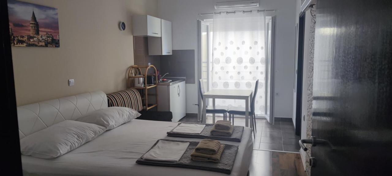 Grey House Apartment Makarska Luaran gambar